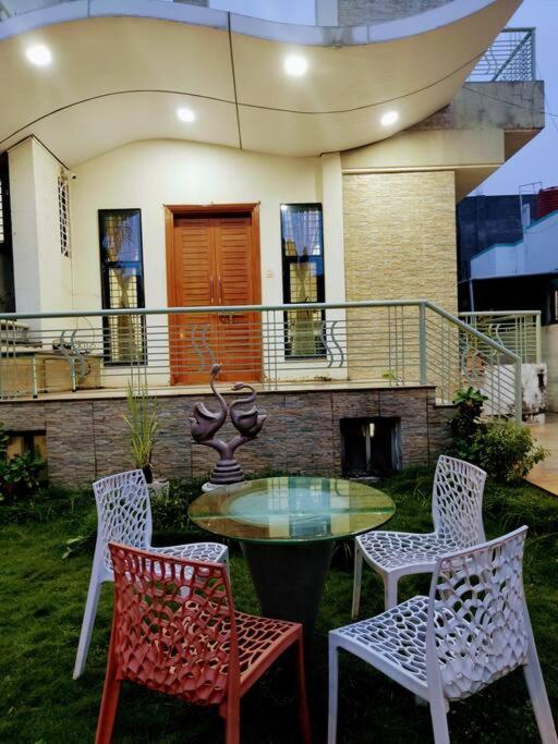 Private & Elegant 3Bhk Villa, Hillside Hideaway, 10 Mins From Mh Bus Stand Evrengabad Dış mekan fotoğraf